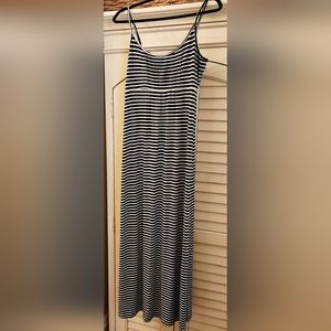 Calvin Klein Women Size 10 Black/White Striped Spaghetti Strap Jersey Maxi Dress